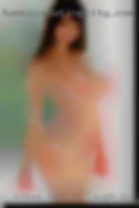 - know's how to laugh during eaten sex.