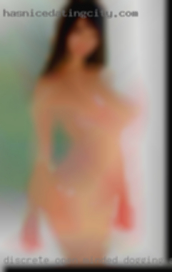 Discrete, open-minded dogging and adventurous in Townsville.